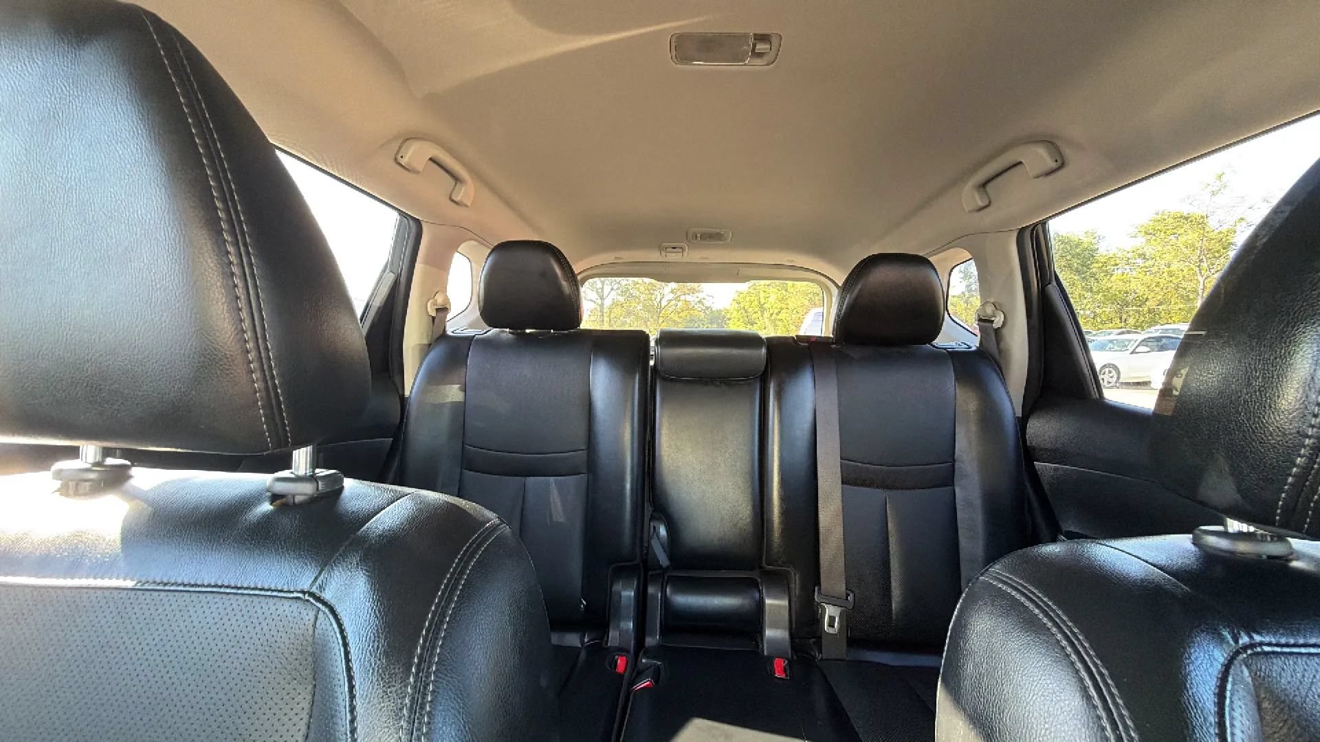 Used 2018 Nissan Rogue SL FWD image 34