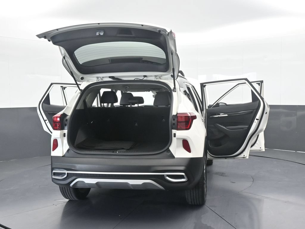 Used 2023 Kia Seltos S FWD image 73