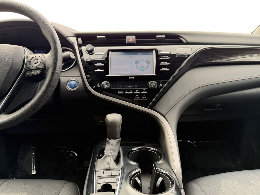 Used 2020 Toyota Camry LE FWD image 12