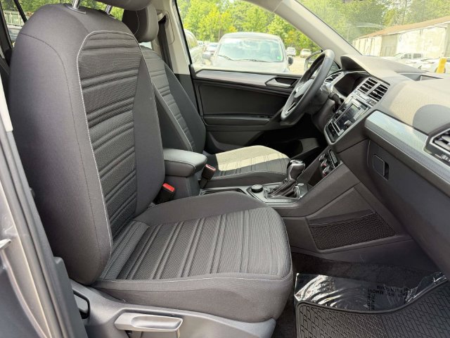 Used 2022 Volkswagen Tiguan S AWD/4WD image 11