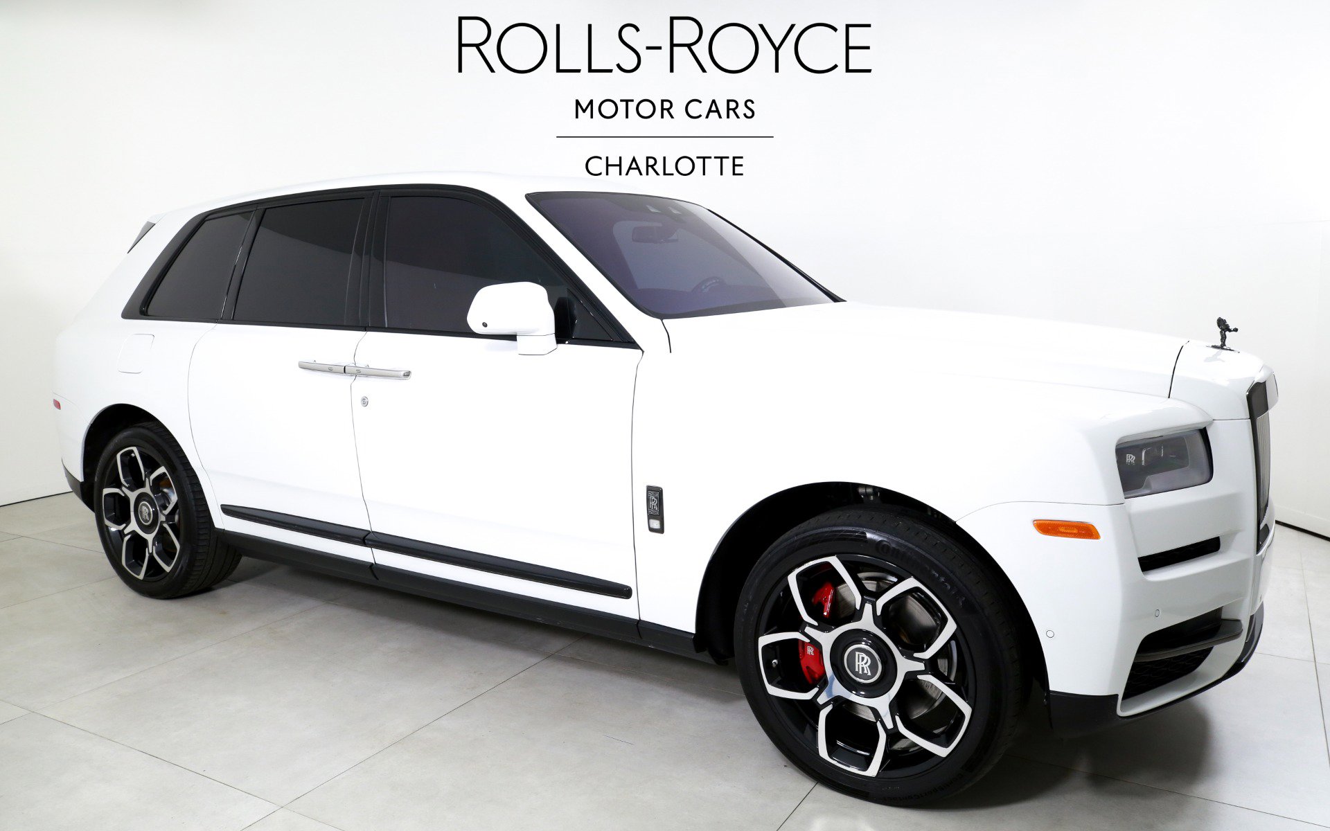 Used 2021 Rolls-Royce Cullinan Black Badge image 5