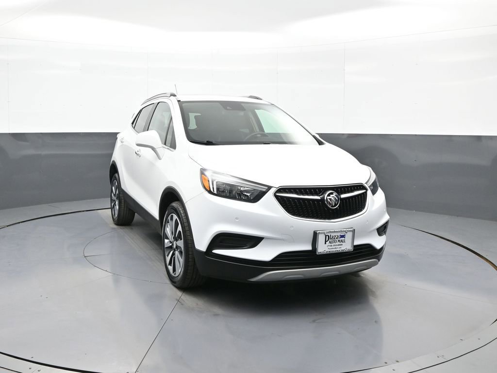 Used 2021 Buick Encore Preferred w/ Safety Package II image 3