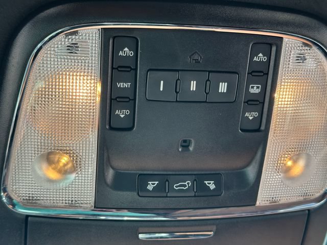 Used 2019 Jeep Grand Cherokee Summit AWD/4WD image 37