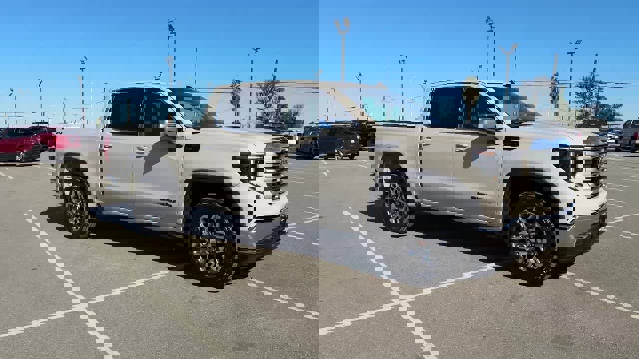 New 2026 GMC Sierra 1500 SLE w/ LPO, Black Badging Package image 5