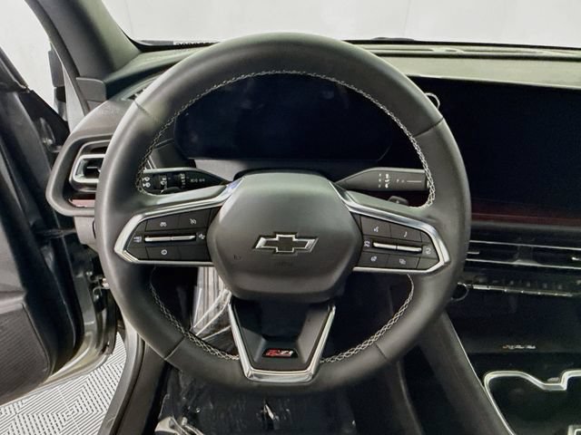 Used 2025 Chevrolet Traverse Z71 w/ Driver Confidence Package AWD/4WD image 12