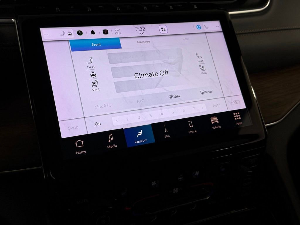 Used 2023 Jeep Grand Cherokee L Summit w/ Luxury Tech Group V image 15