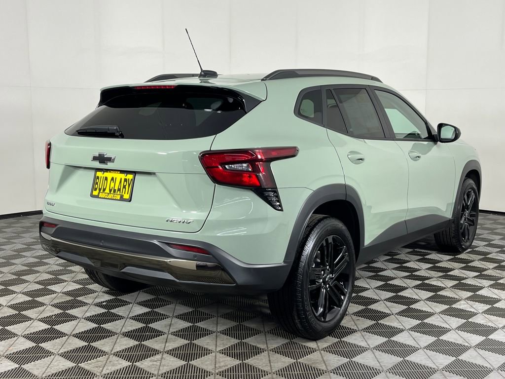 Used 2025 Chevrolet Trax ACTIV w/ Driver Confidence Package image 6