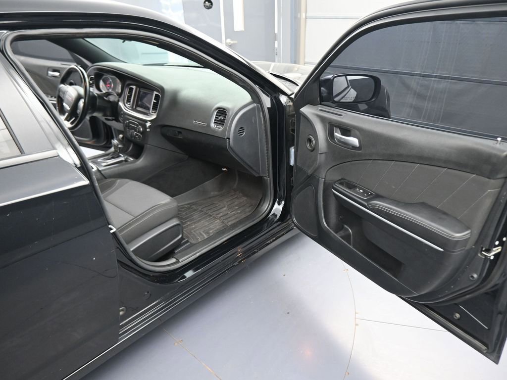 Used 2020 Dodge Charger SXT image 44