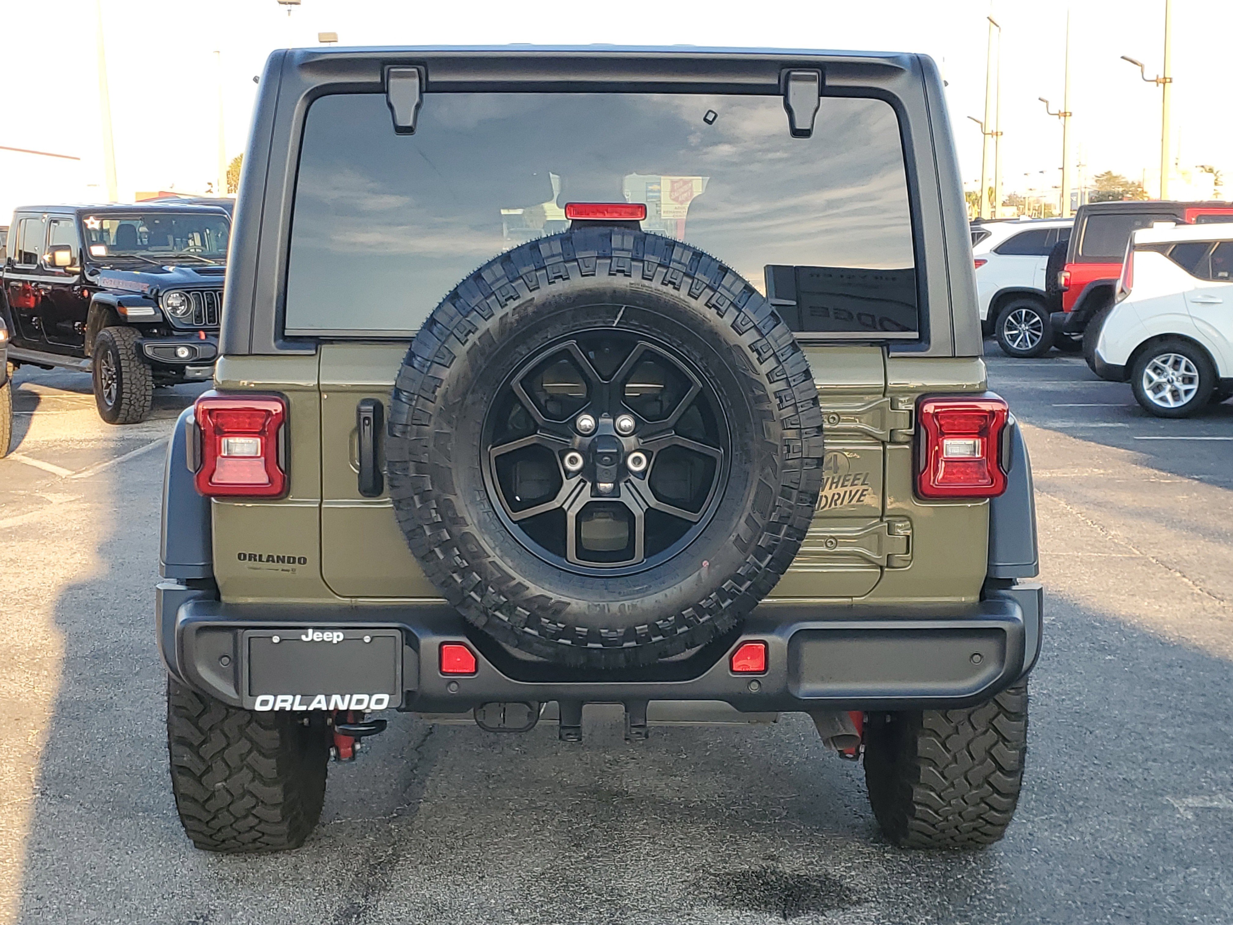 Used 2025 Jeep Wrangler Willys image 6