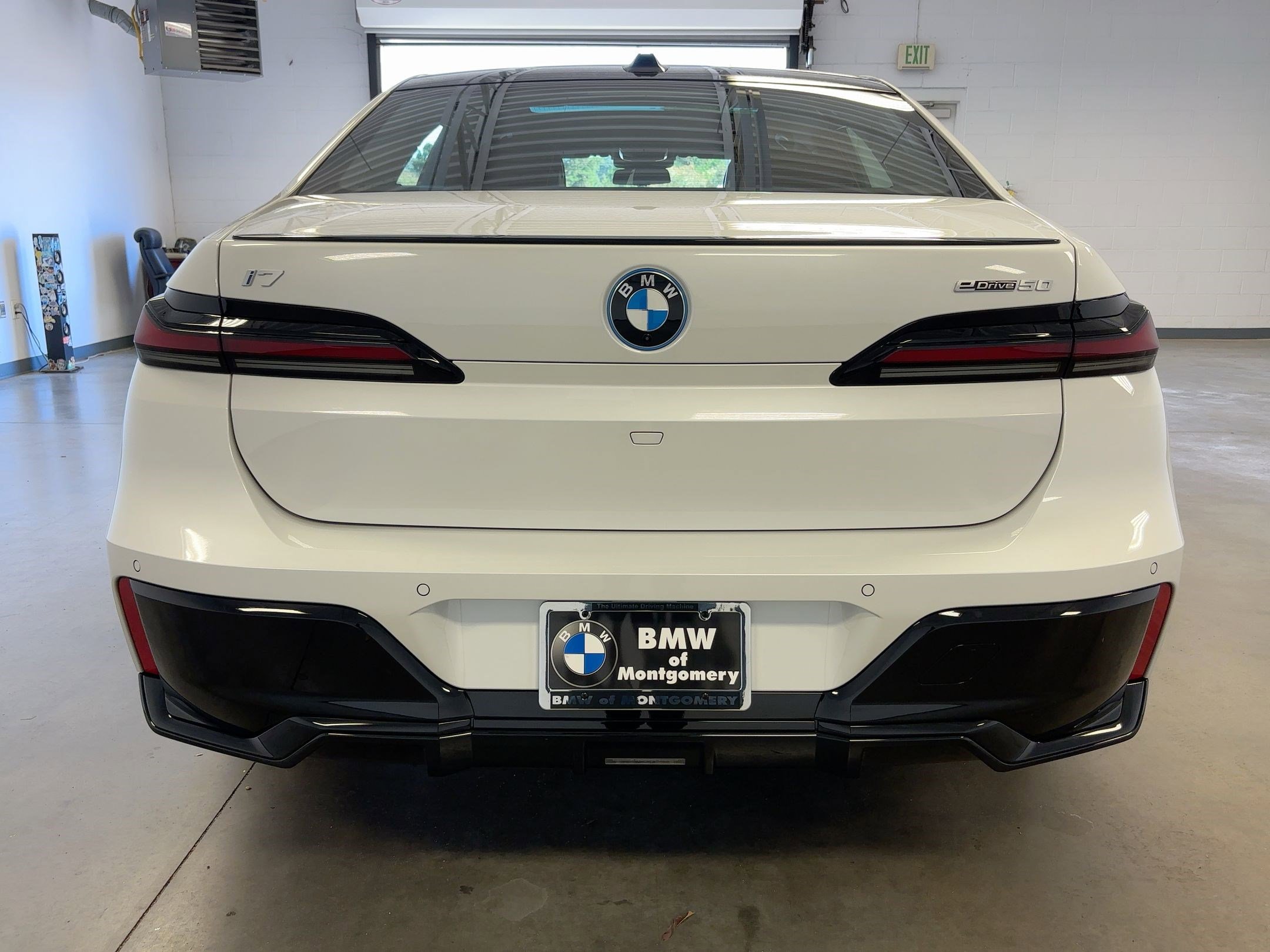 New 2026 BMW i7 eDrive50 w/ M Sport Package image 9