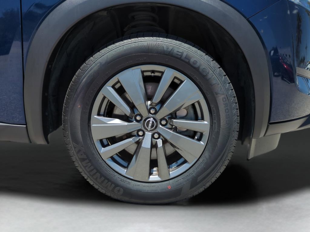 Used 2022 Nissan Pathfinder SV AWD/4WD image 26