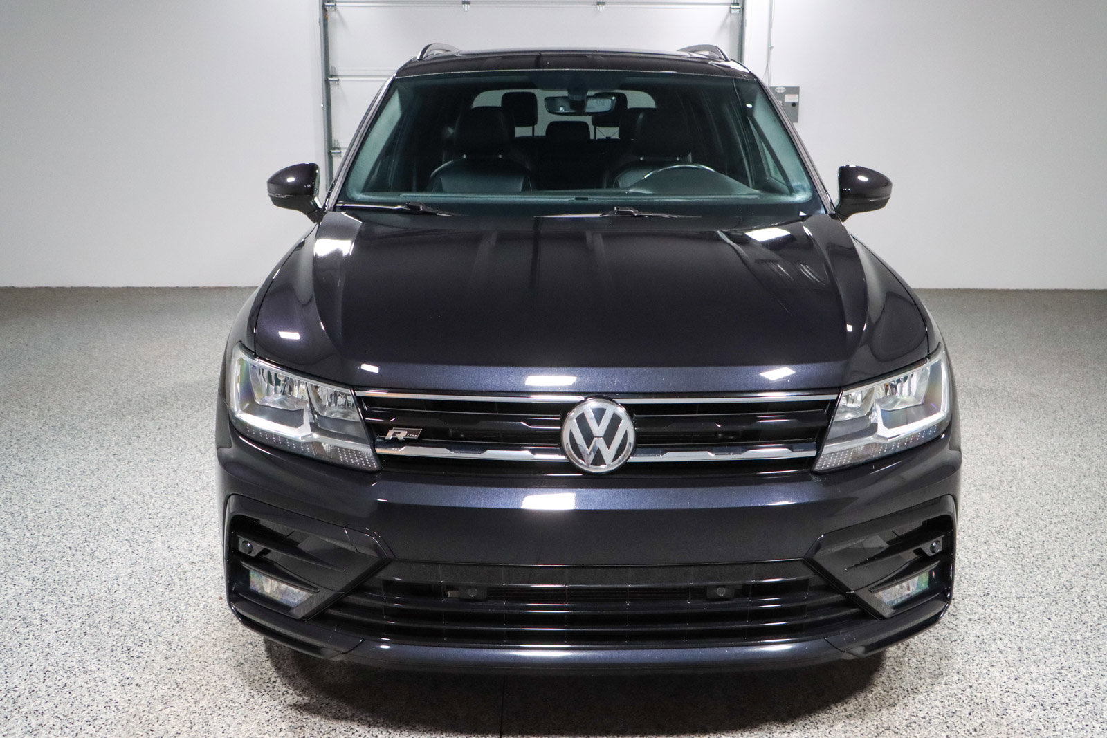 Used 2021 Volkswagen Tiguan SE R-Line image 4