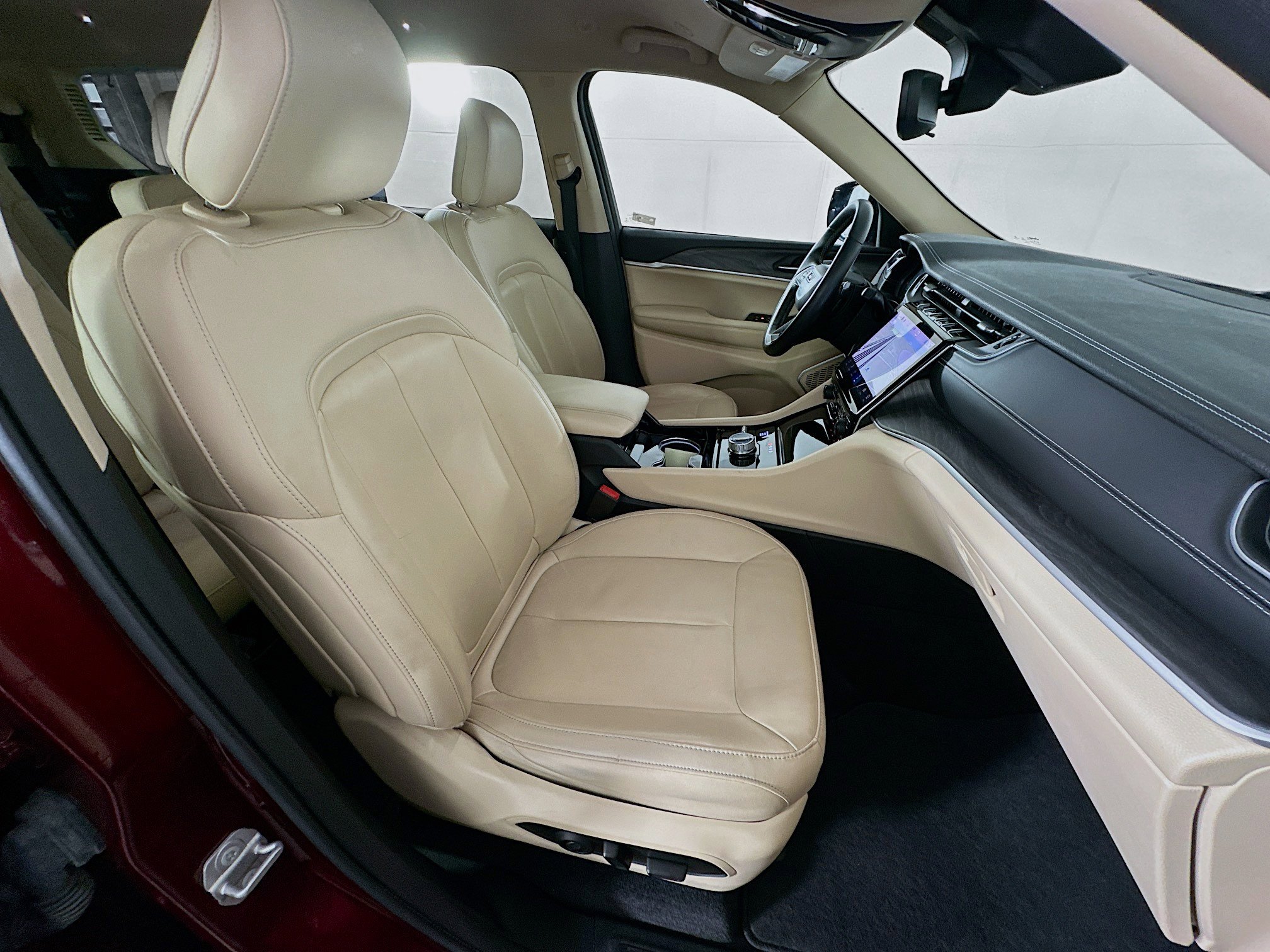 Used 2021 Jeep Grand Cherokee L Limited image 32