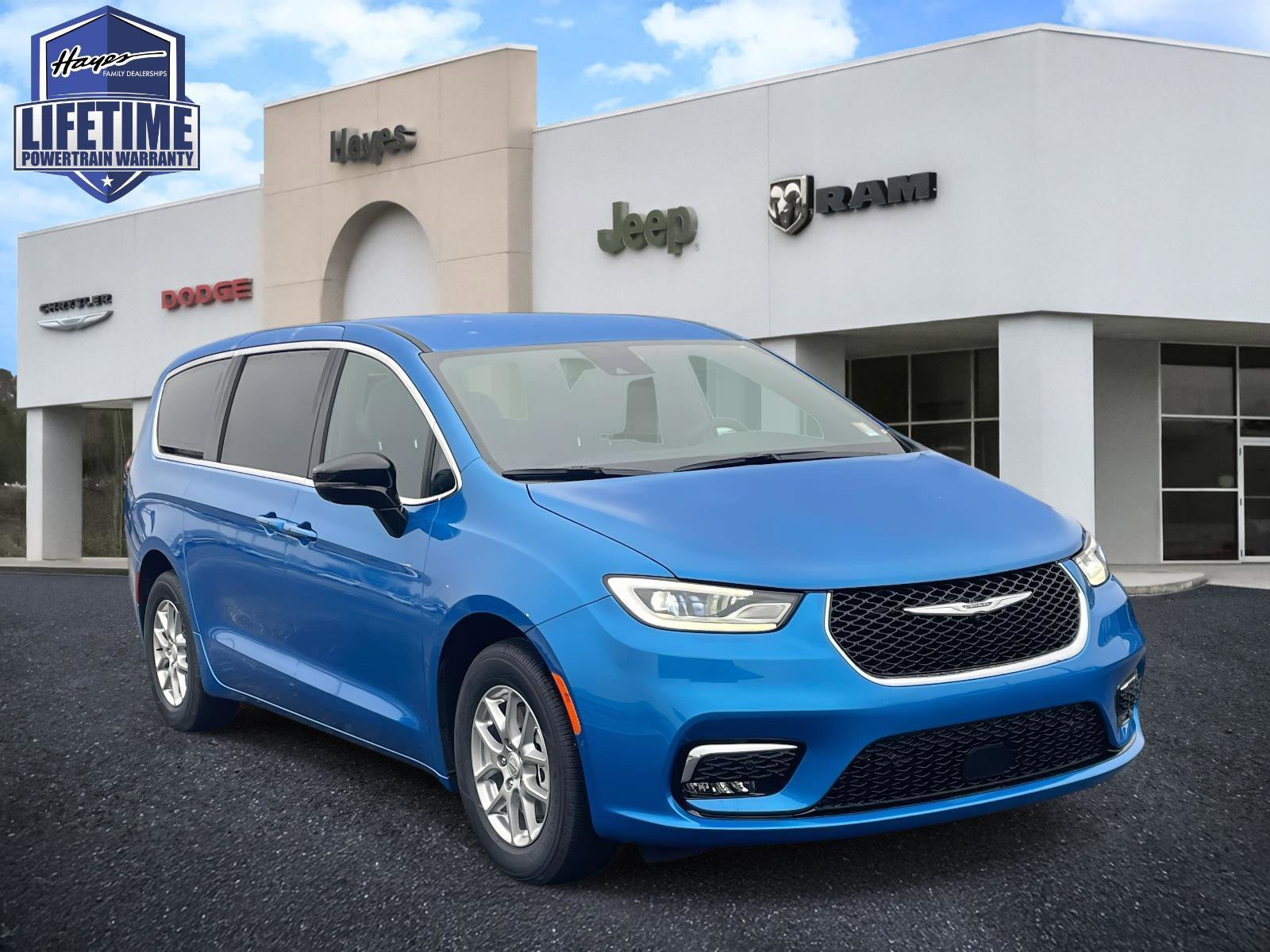 New 2026 Chrysler Pacifica Select