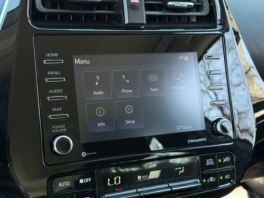 Used 2022 Toyota Prius LE image 19