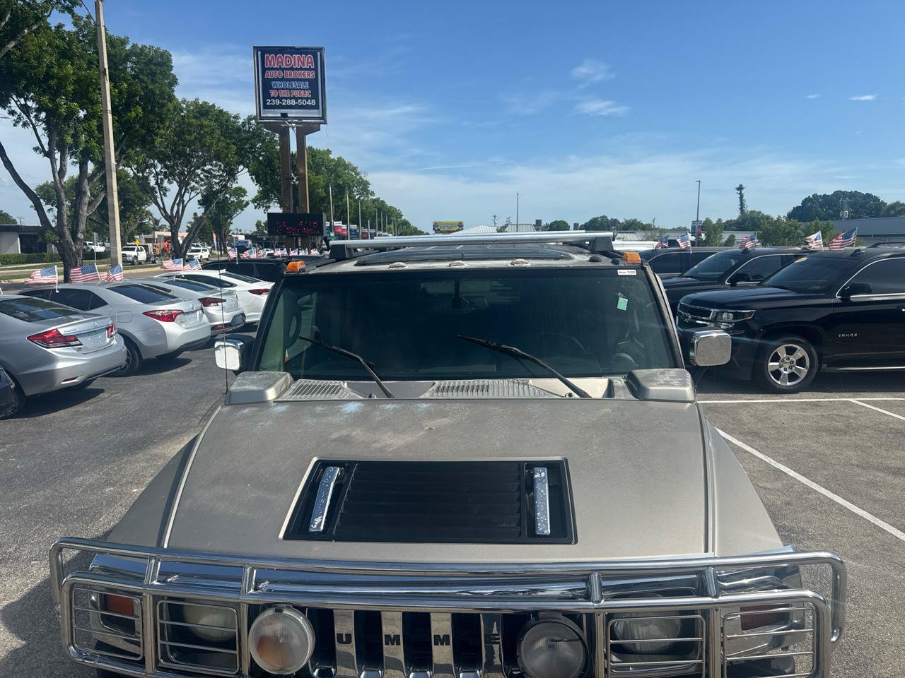 Used 2004 HUMMER H2 w/ Preferred Equipment Group AWD/4WD image 6