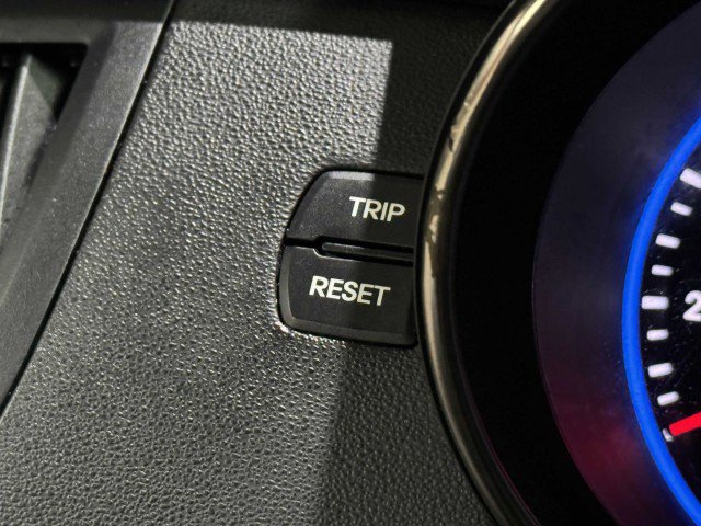 Used 2015 Hyundai Genesis 3.8 image 40