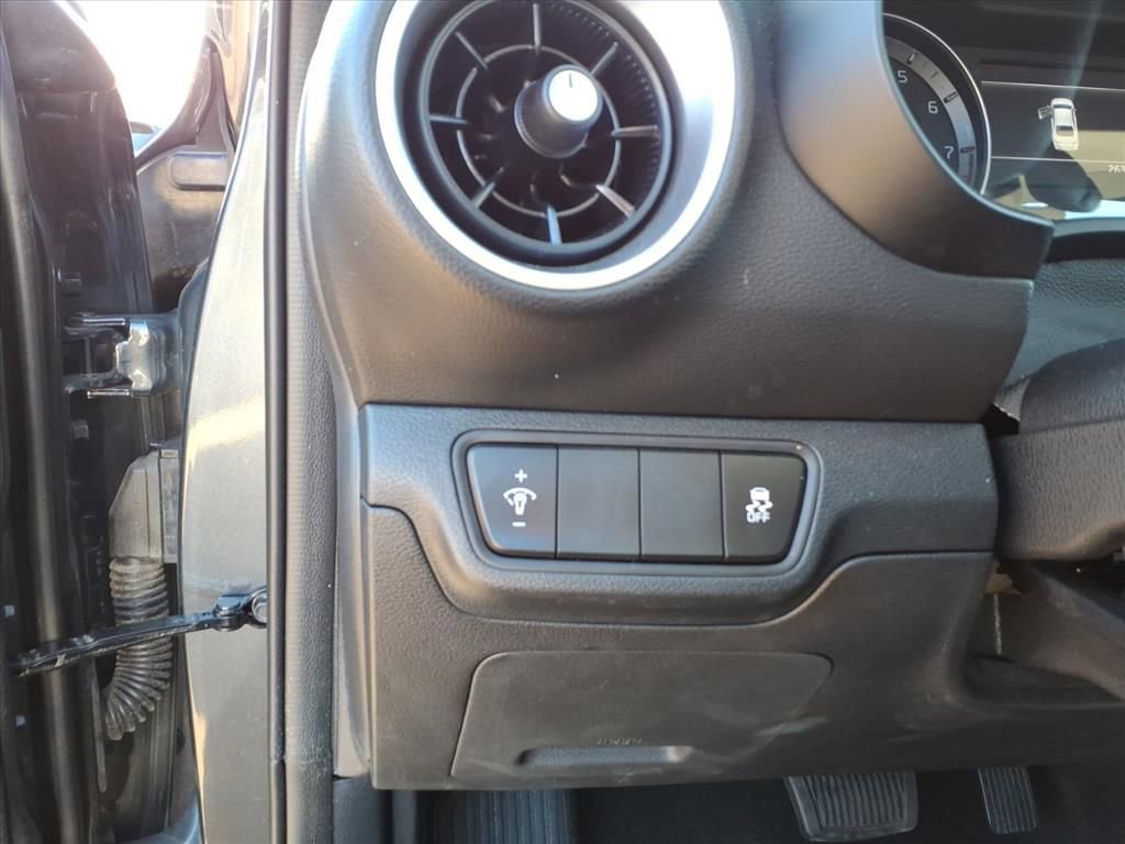 Used 2024 Kia Forte LXS image 15