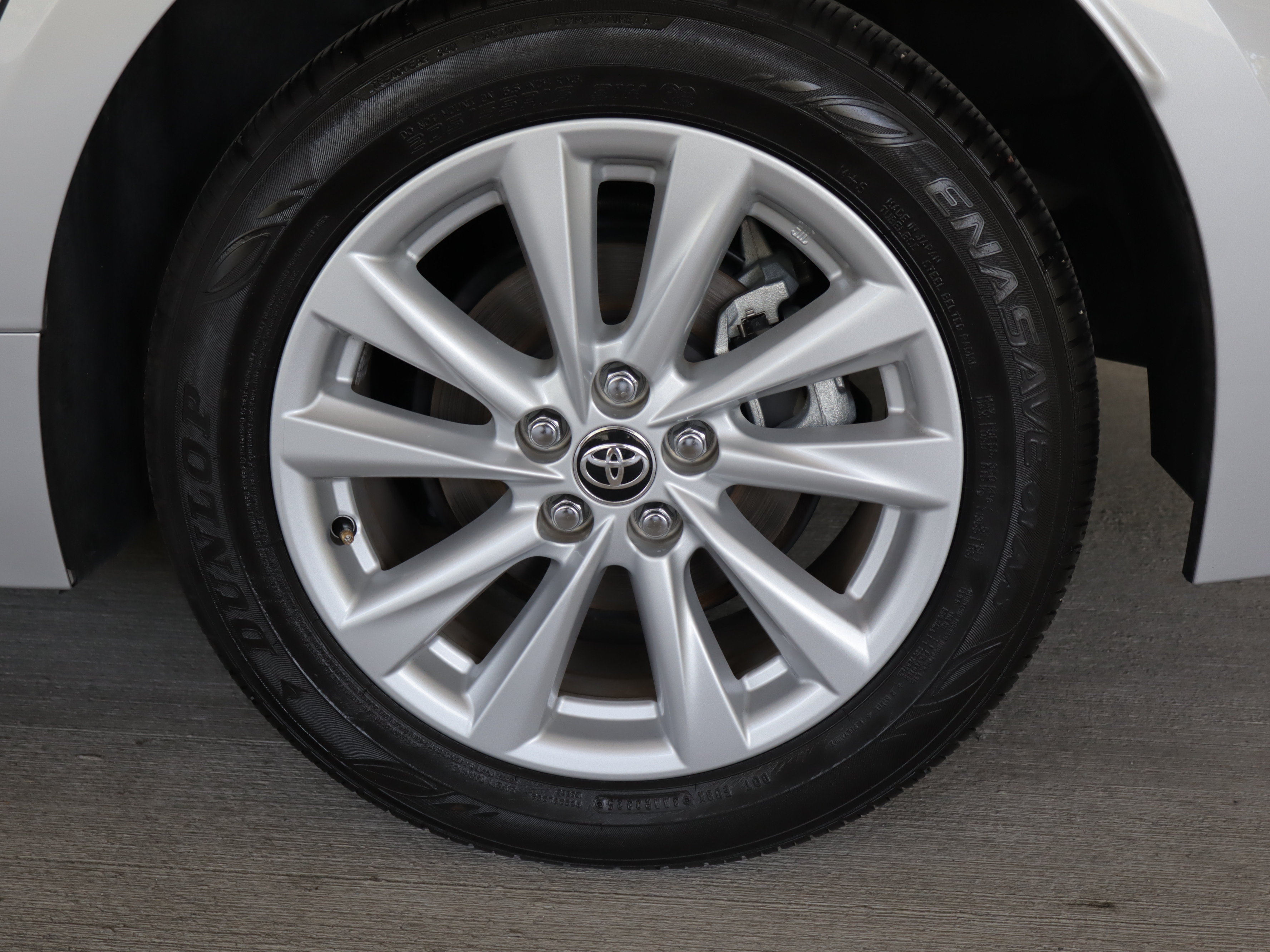 Used 2025 Toyota Corolla LE w/ LE Premium Package FWD image 26