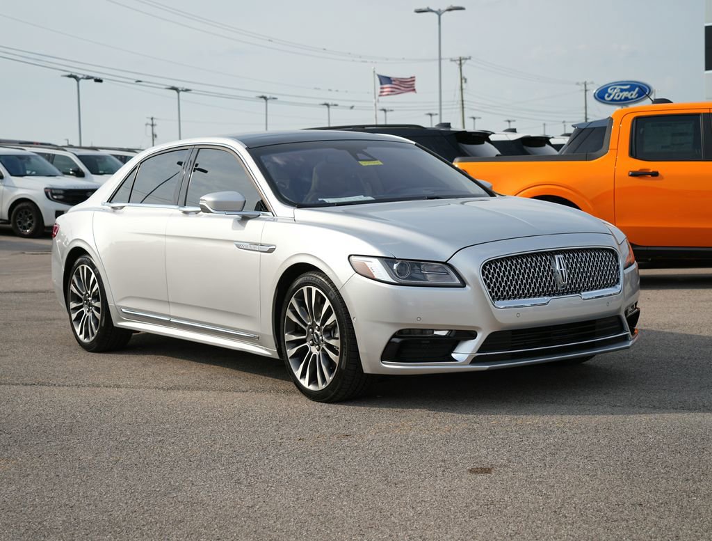 Used 2019 Lincoln Continental Reserve image 3