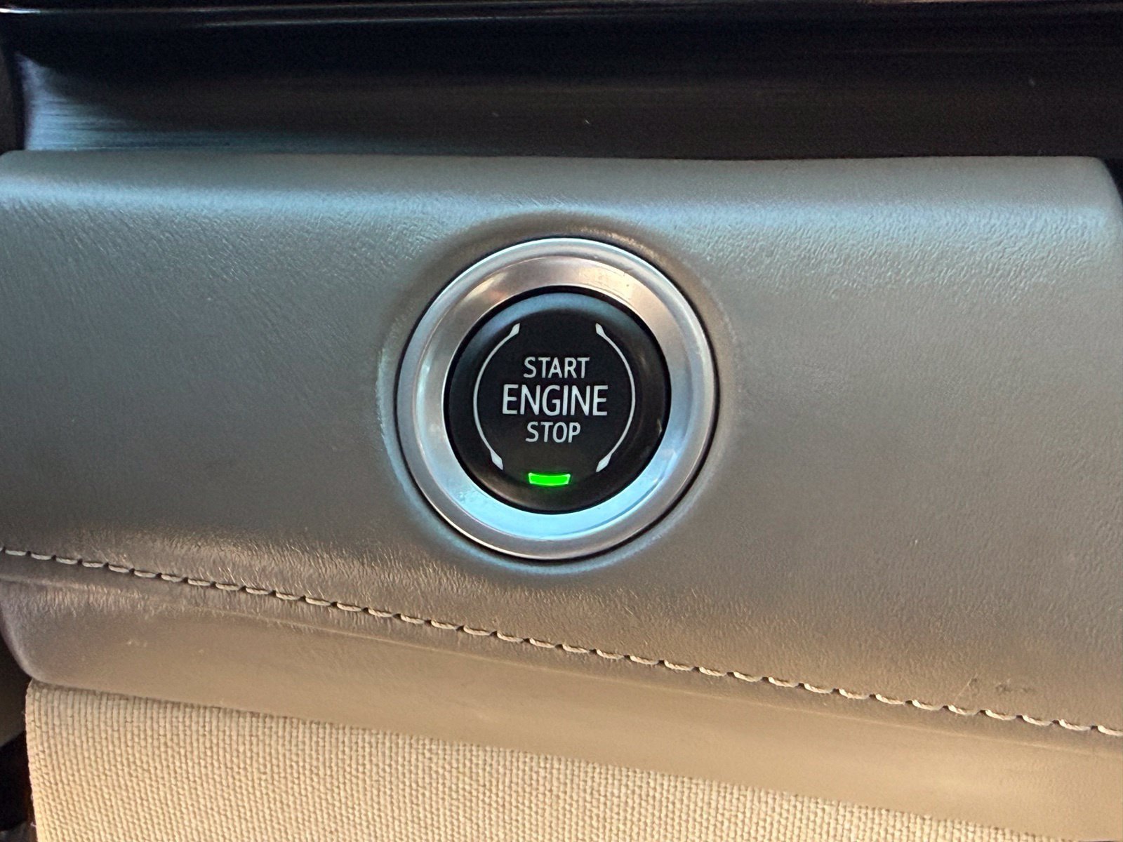 Used 2021 Cadillac Escalade Sport Platinum AWD/4WD image 31