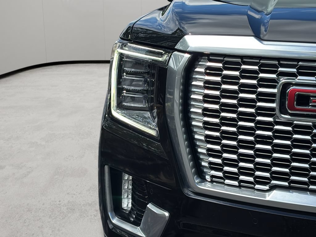 Used 2024 GMC Yukon Denali AWD/4WD image 10