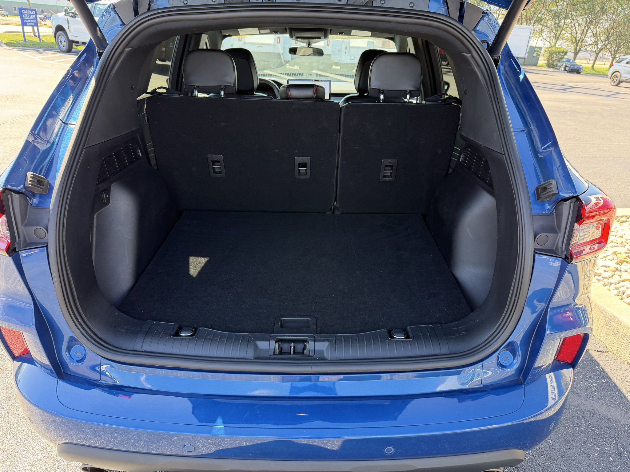 Used 2023 Ford Escape ST-Line w/ Tech Pack #1 FWD image 22