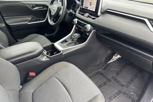 Certified 2024 Toyota RAV4 XLE FWD image 20