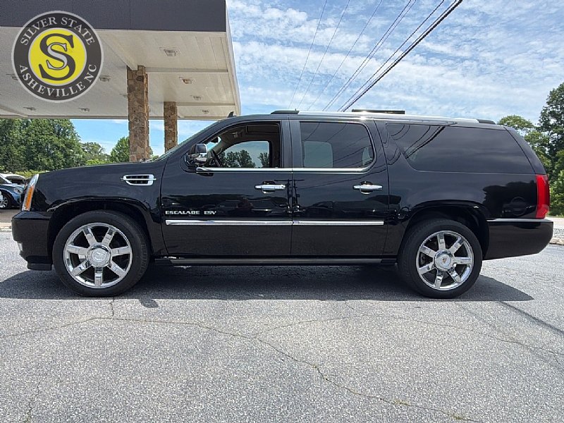 Used 2011 Cadillac Escalade ESV Premium AWD/4WD image 3