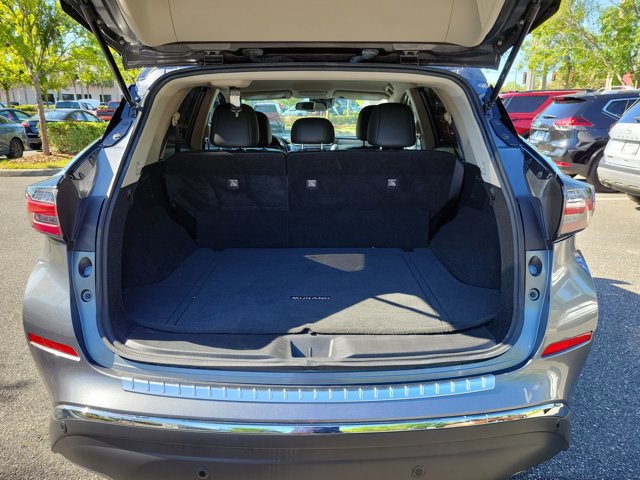 Used 2022 Nissan Murano SV AWD/4WD image 9
