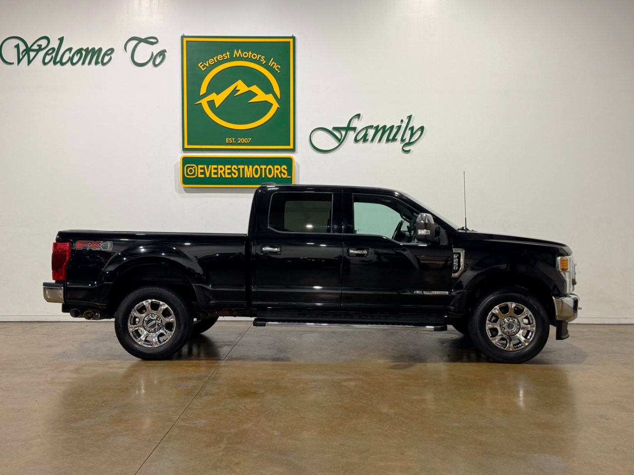 Used 2022 Ford F250 Lariat w/ Chrome Package image 9