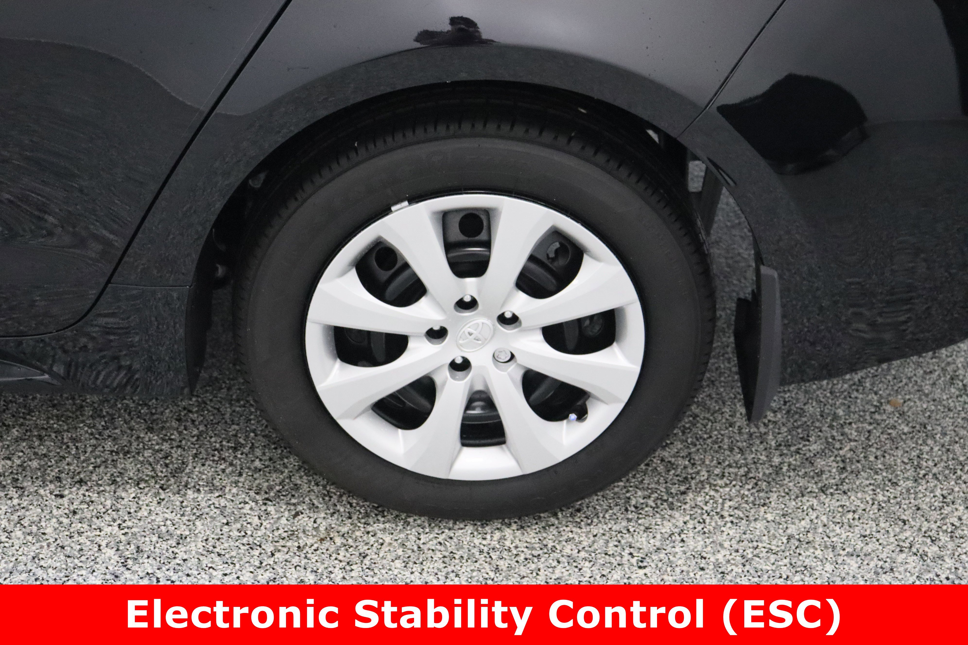 Used 2026 Toyota Corolla LE image 10