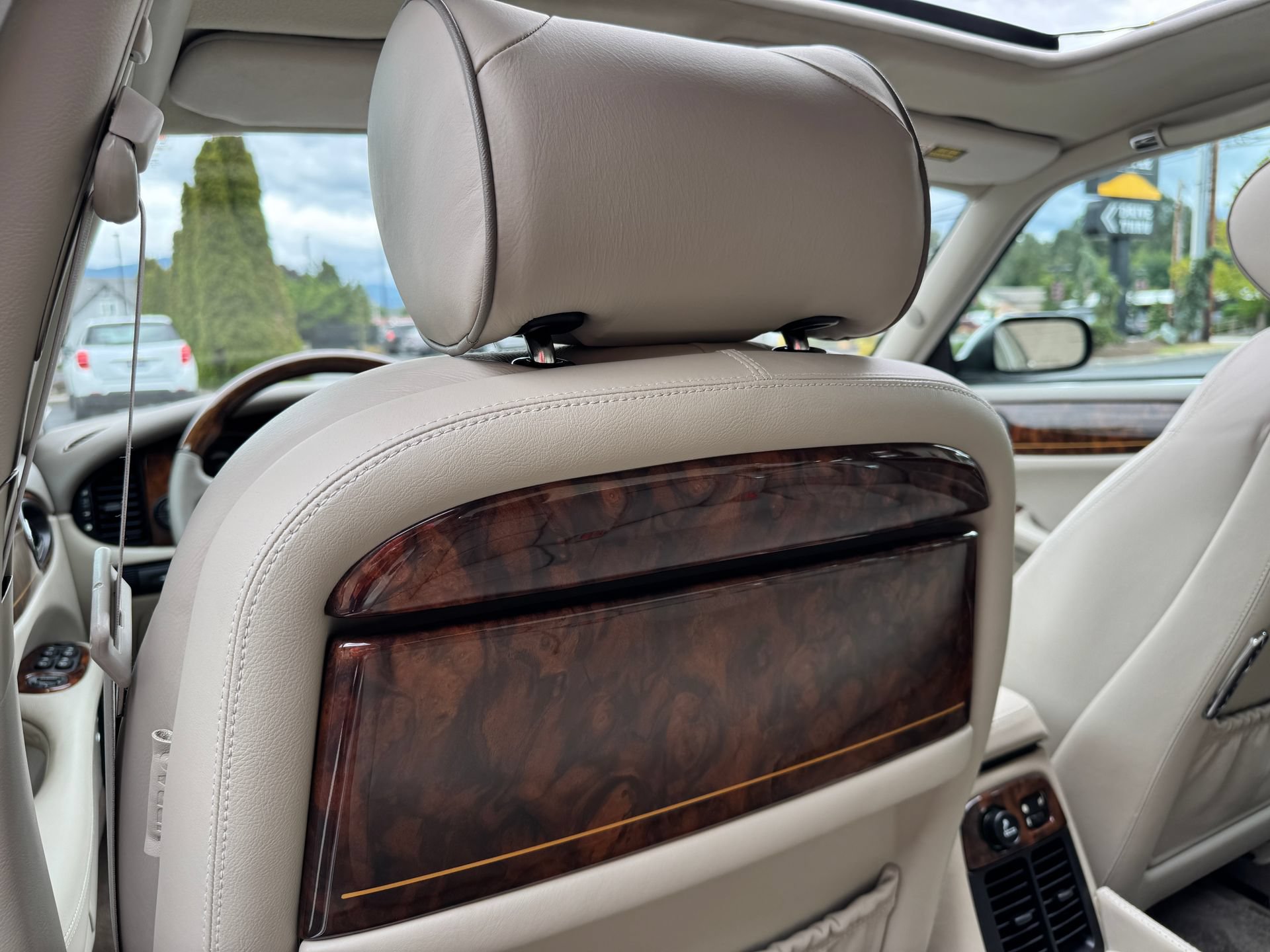 Used 2001 Jaguar XJ Supercharged RWD image 49