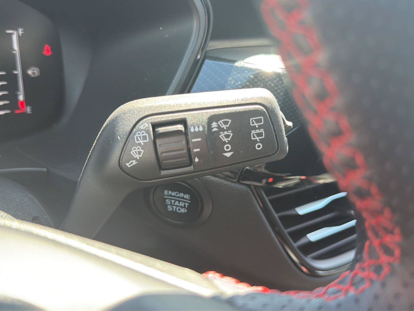 Used 2024 Ford Escape ST-Line AWD/4WD image 23
