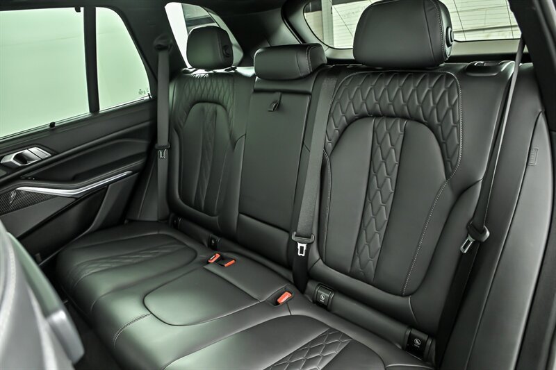 Used 2022 BMW X5 M50i w/ Executive Package AWD/4WD image 20