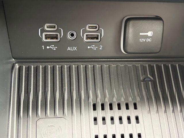 New 2026 Jeep Grand Cherokee Limited w/ Luxury Tech Group II image 24