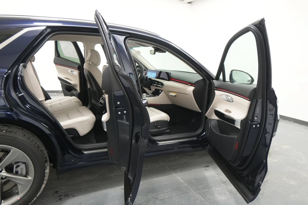 New 2026 Genesis GV70 2.5T AWD/4WD image 28