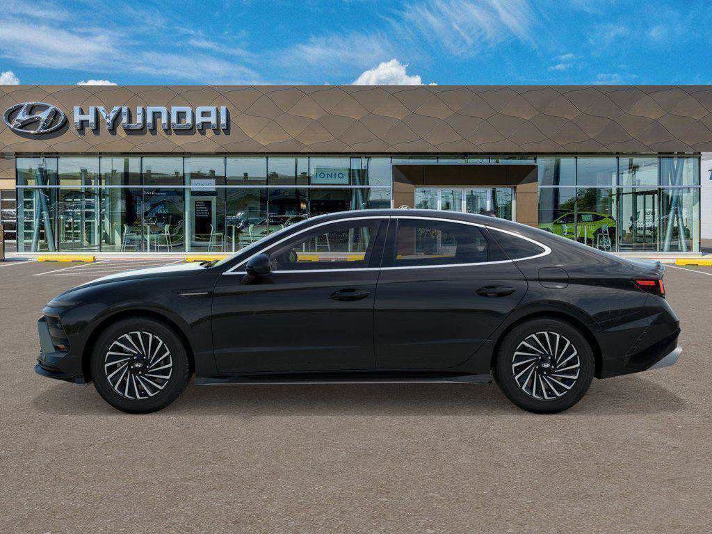 New 2026 Hyundai Sonata SEL FWD image 3