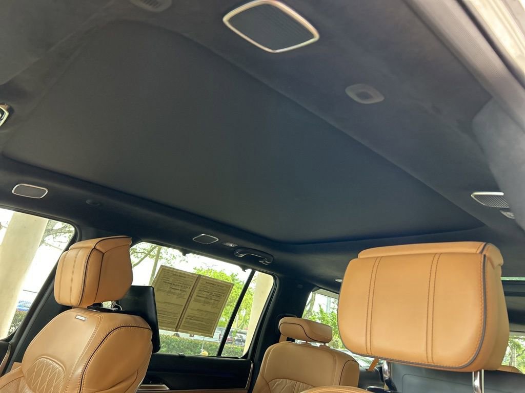 Used 2025 Jeep Grand Wagoneer L Series III w/ Rear Seat Video Group 1 image 20