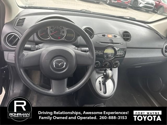 Used 2014 MAZDA MAZDA2 Sport FWD image 11