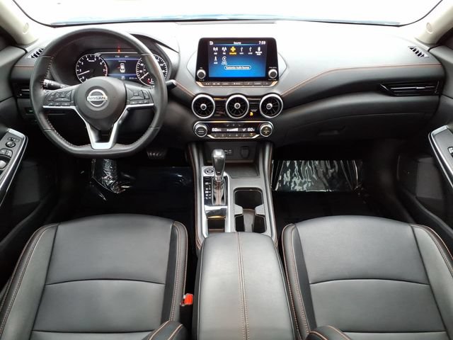 Used 2022 Nissan Sentra SR w/ SR Premium Package FWD image 4