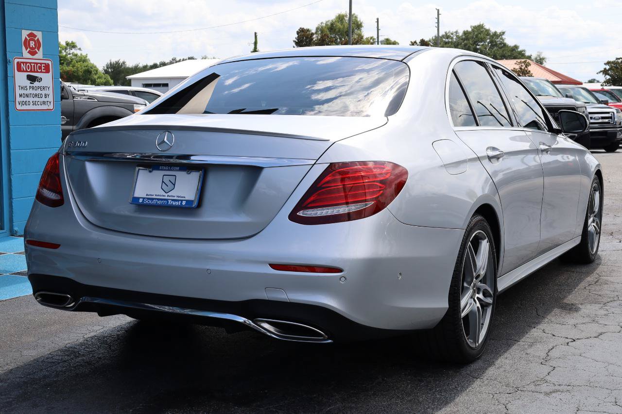 Used 2018 Mercedes-Benz E 300 image 4