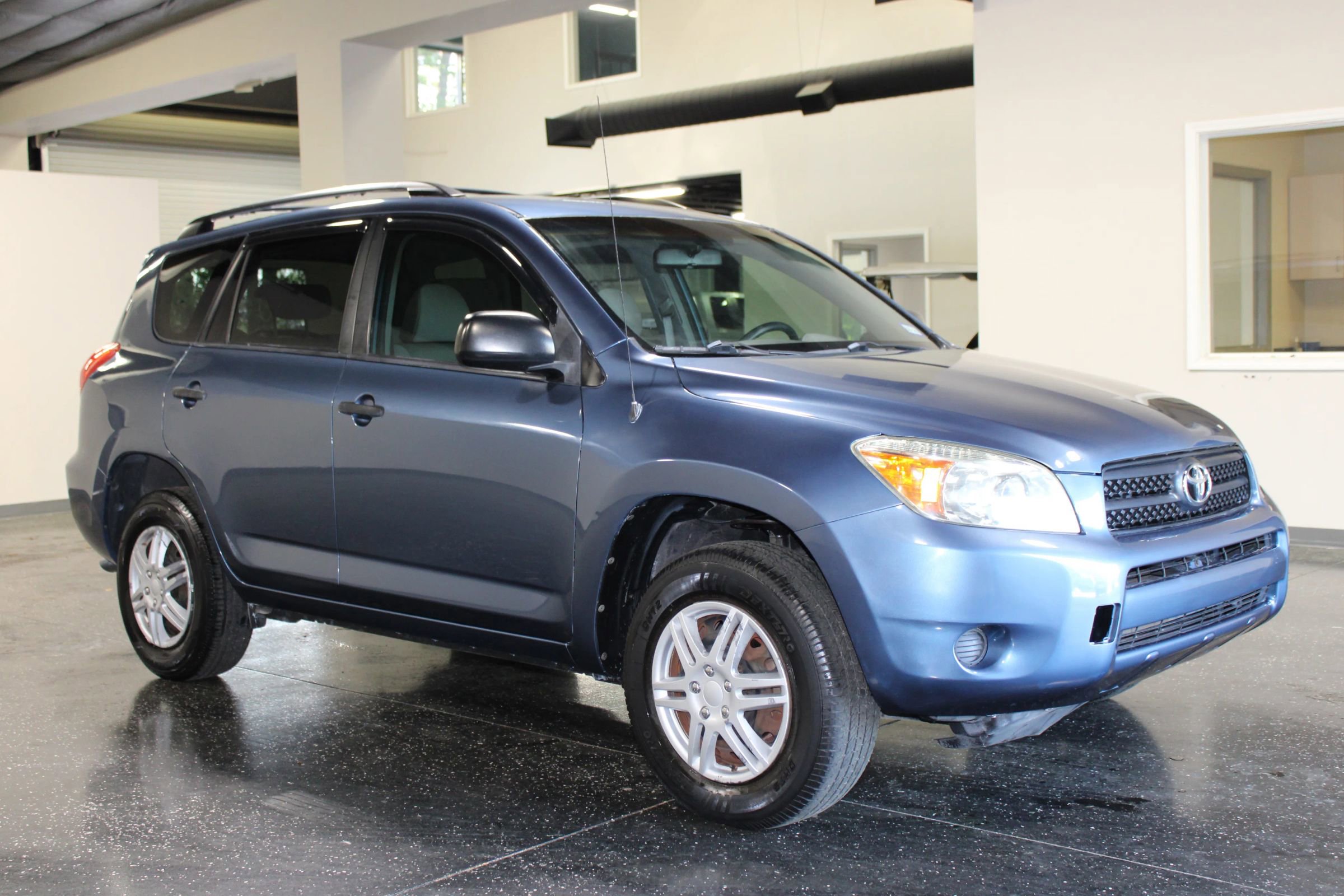 Used 2008 Toyota RAV4 2WD image 28