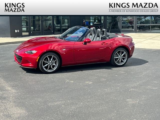 Certified 2022 MAZDA MX-5 Miata Grand Touring RWD image 1