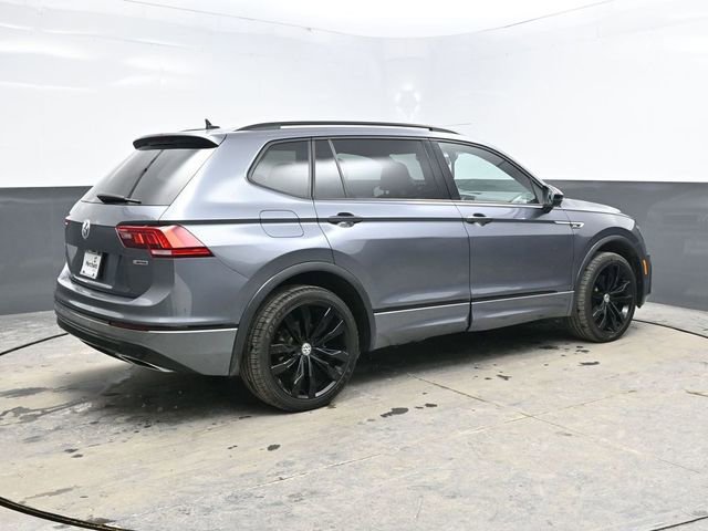 Used 2021 Volkswagen Tiguan SE R-Line image 7