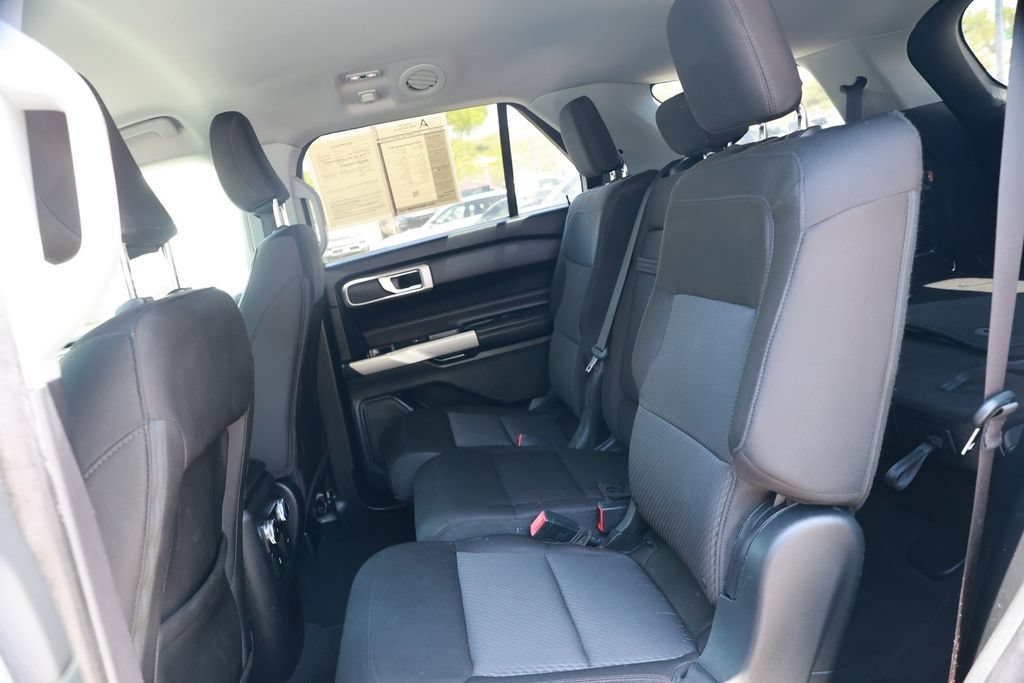 Used 2022 Ford Explorer XLT RWD image 32