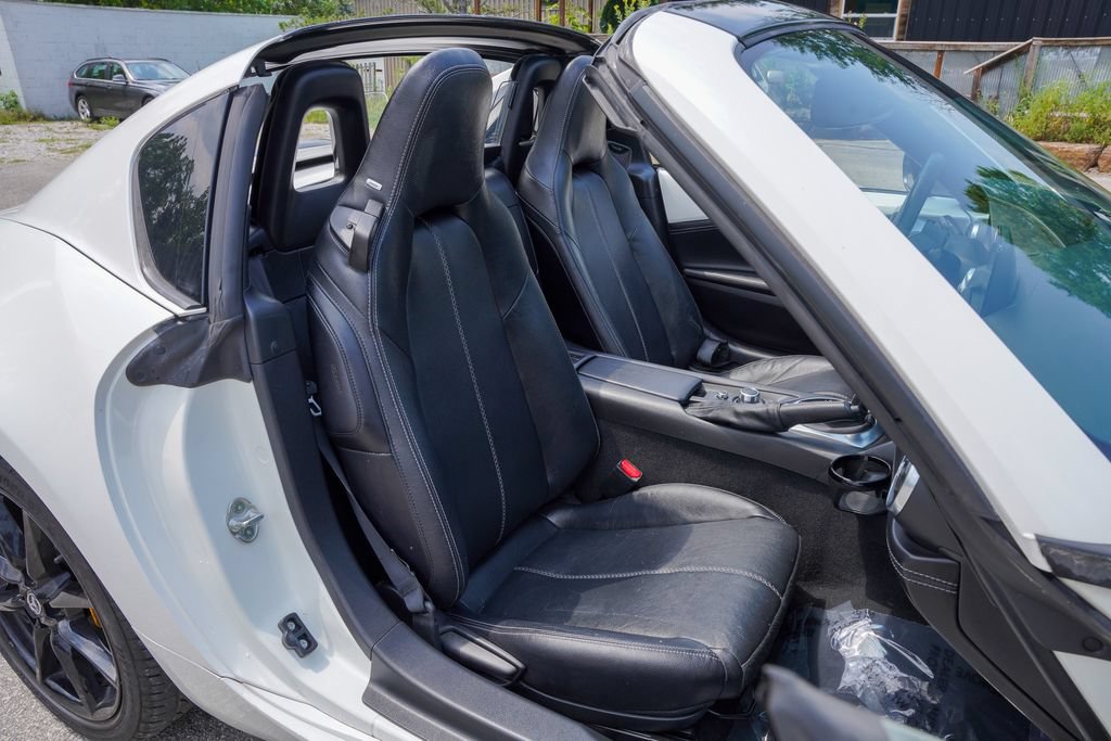 Used 2021 MAZDA MX-5 Miata RF Grand Touring RWD image 29