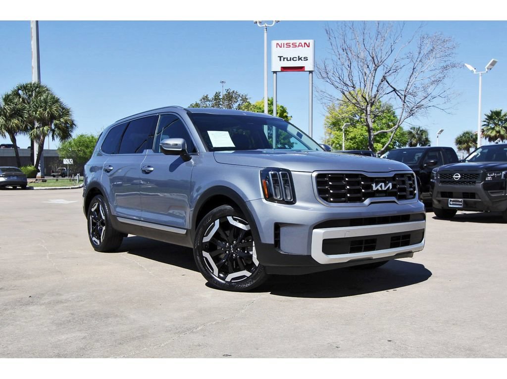 Used 2025 Kia Telluride S FWD image 1