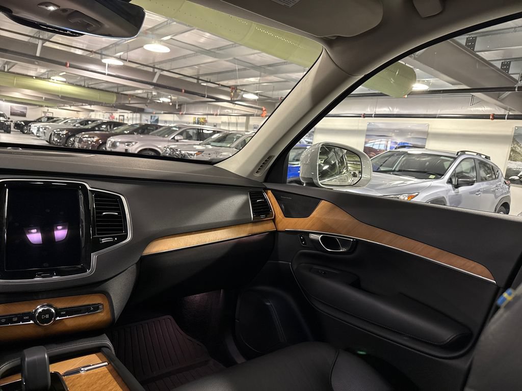 Certified 2023 Volvo XC90 B6 Plus w/ Protection Package AWD/4WD image 24