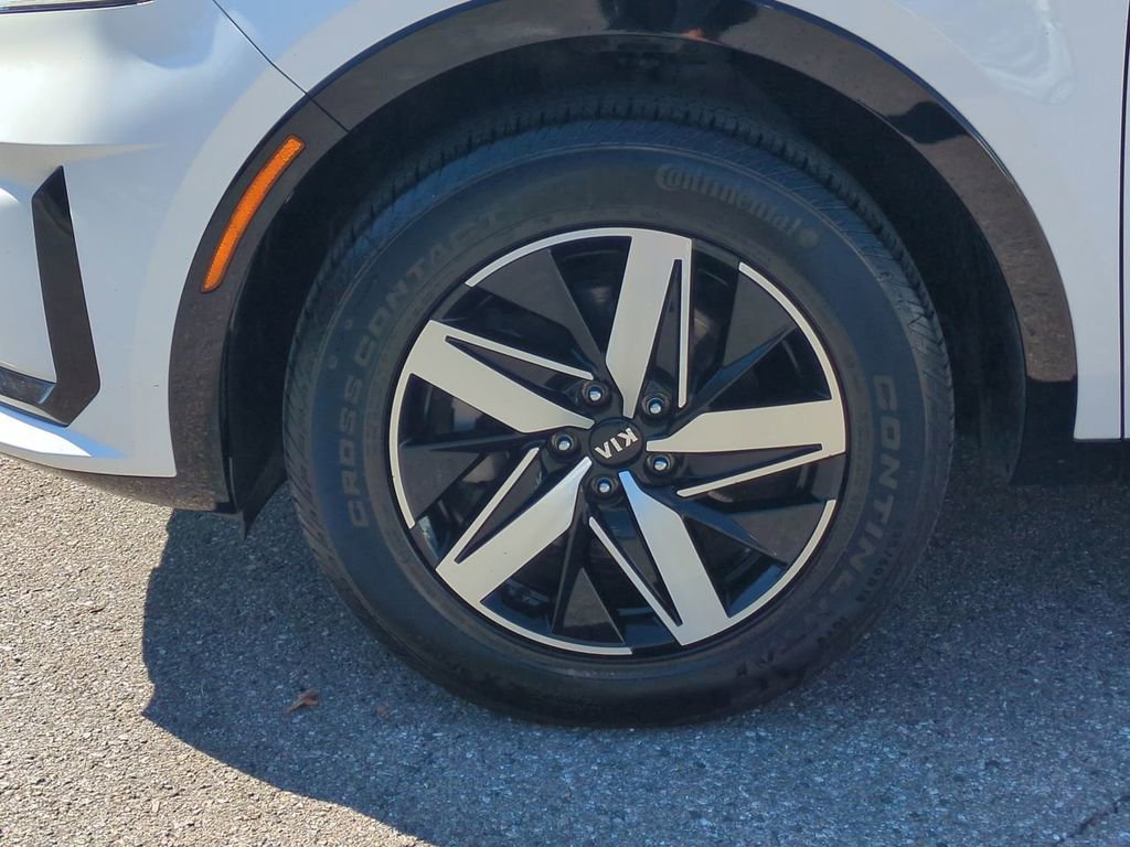 Used 2021 Kia Sorento S image 11